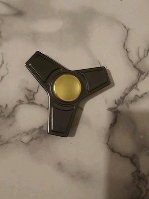 Fidget spinner metal used with box