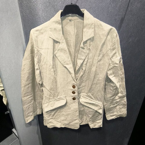 Beige linen jacket like new with wooden buttons size medium