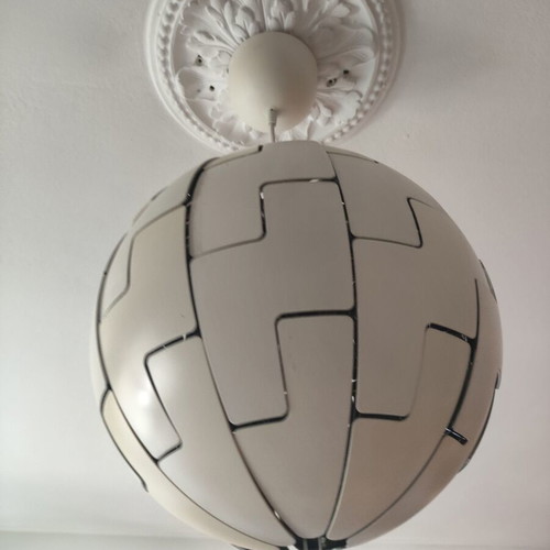White living room ceiling light with adjustable brightness