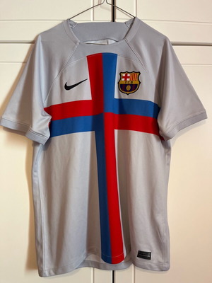 Barcelona Replica Jersey size large used