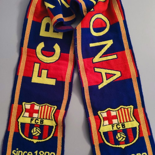 FC Barcelona scarf used with hologram since 1899