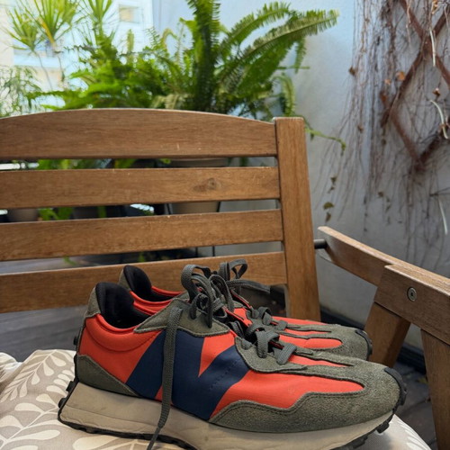 New Balance 327 sneakers like new, size 43, blue and orange