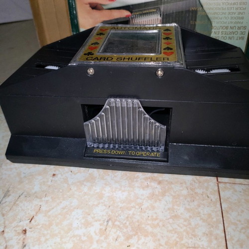 Card shuffler machine new