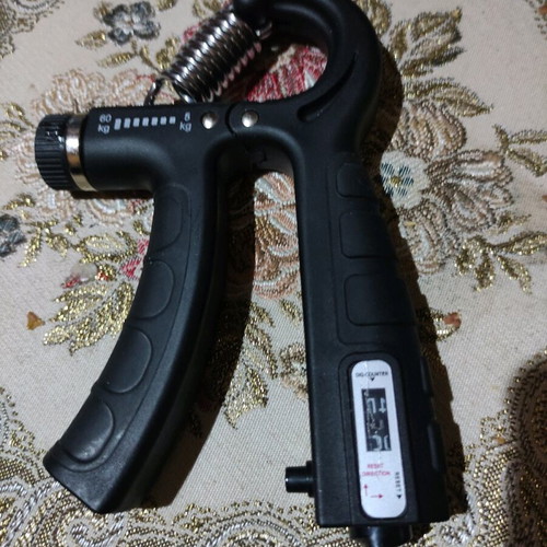 Adjustable hand strengthener new with motion counter