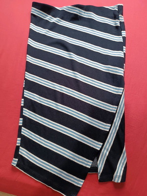 Stradivarius skirt like new, striped blue with white and light blue details, size M