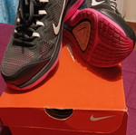 Nike Dual Fusion Run 3 women's running shoes size 36, black and pink