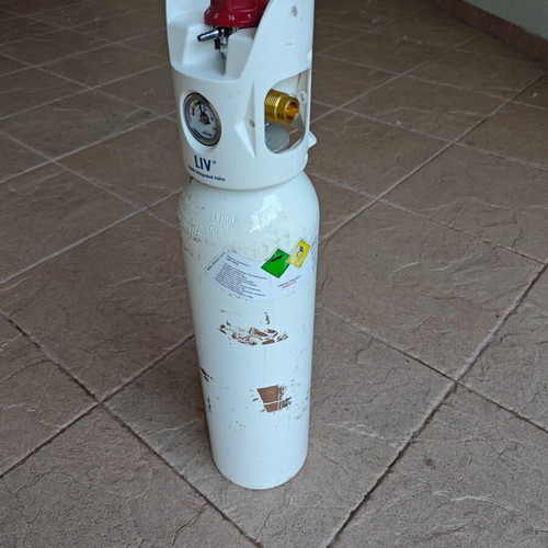 Oxygen Cylinder 5 Liters portable like new