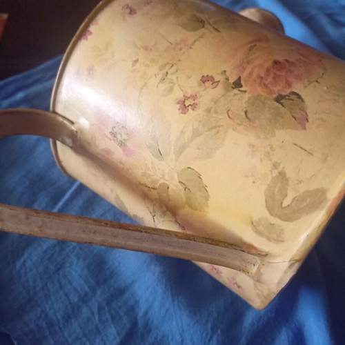 Decorative watering can like new, height and diameter 16cm
