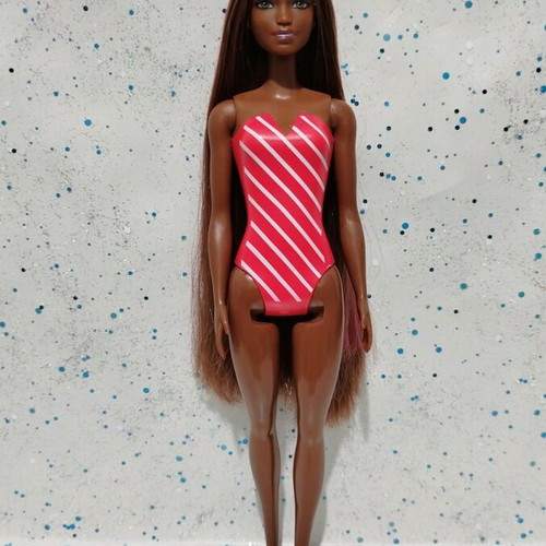 Barbie Colour Reveal used with flaws