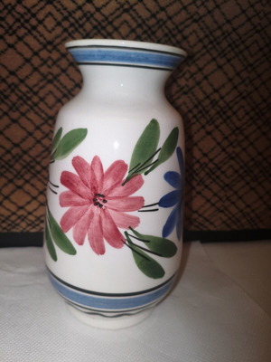 Traditional Handmade Ceramic Vase 21cm, new
