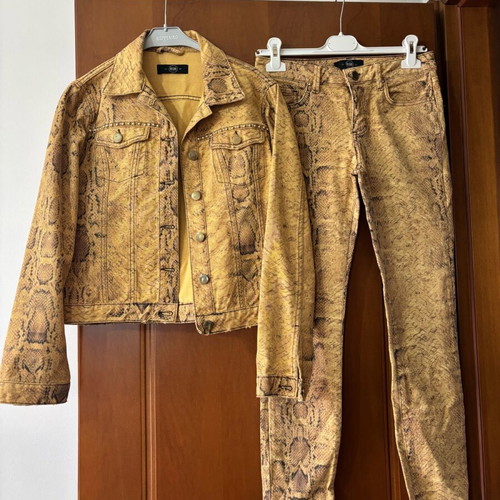 BSB Snake Print Jacket and Pants Set like new, yellow