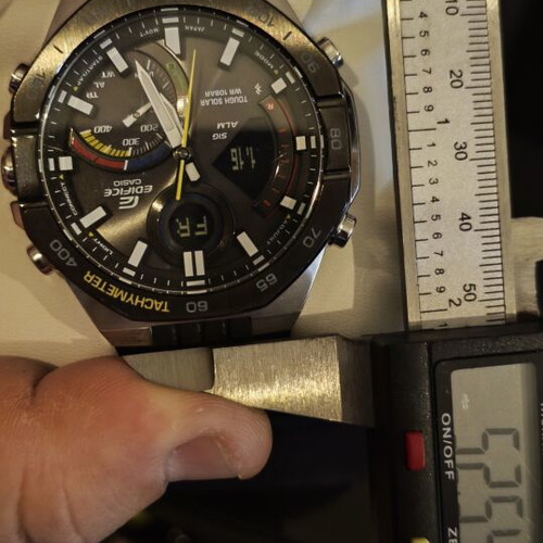 Casio ECB-950 Edifice watch like new with Bluetooth and tough solar