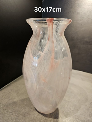 Verteria Lux Operaia Swirl Vase Pink like new