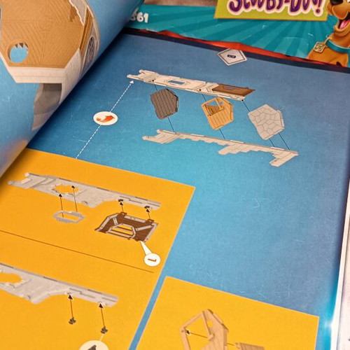 Playmobil magazines used, instructions, set of 2