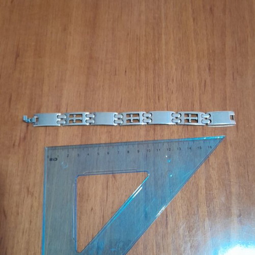 Men's bracelet like new, silver color