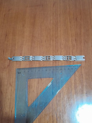 Men's bracelet like new, silver color