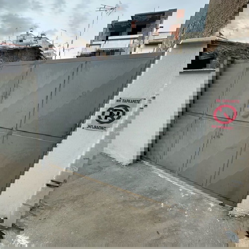 Sliding garage door 2x3 galvanized painted in excellent condition