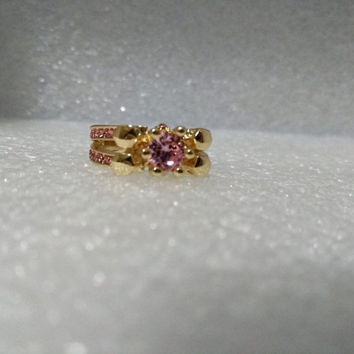Ring with pink stones like new, gold plated size 6