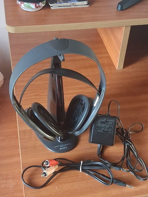 Sony MDR-IF330RK ασύρματα ακουστικά υπερύθρων μεταχειρισμένα, πλήρες σετ με φορτιστή