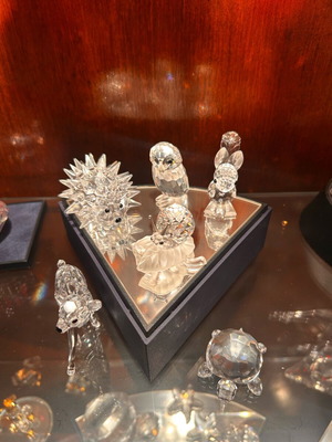 Swarovski crystal animal figurines like new, collectible