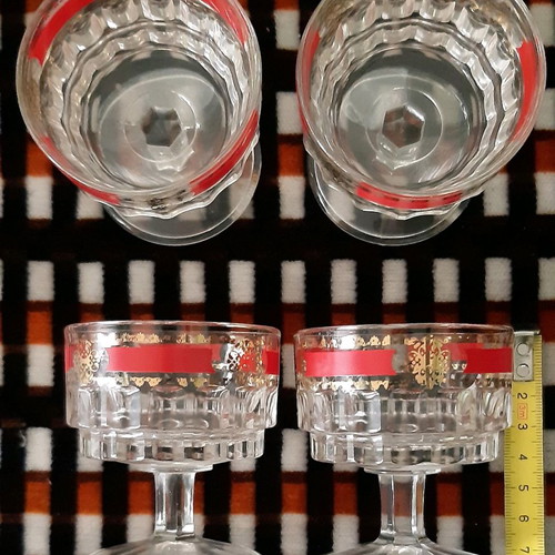 Set of 3 used liqueur glasses, 19 pieces