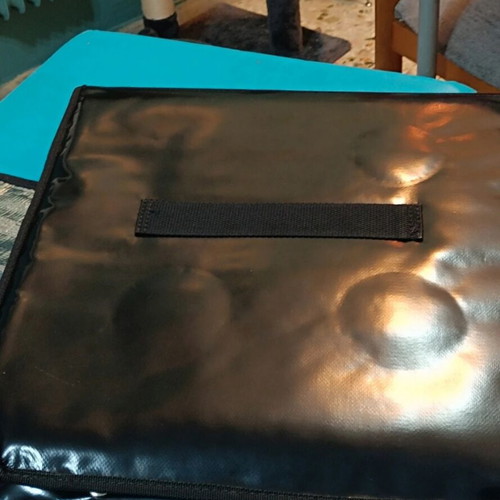 Pizza delivery bag, insulated and durable