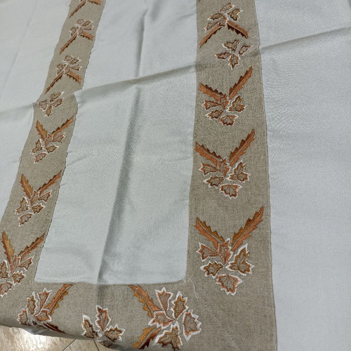 Tablecloth 1.80x1.80 new with 8 napkins, design 4 ecru