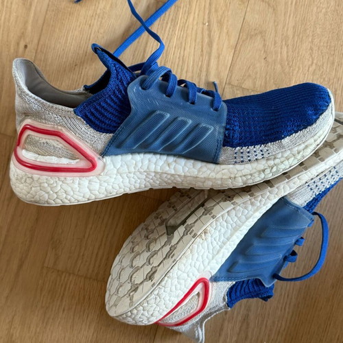 Adidas Ultraboost athletic shoes like new, size 42 ⅔, blue