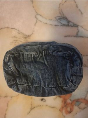 Hello Kitty Pouch like new