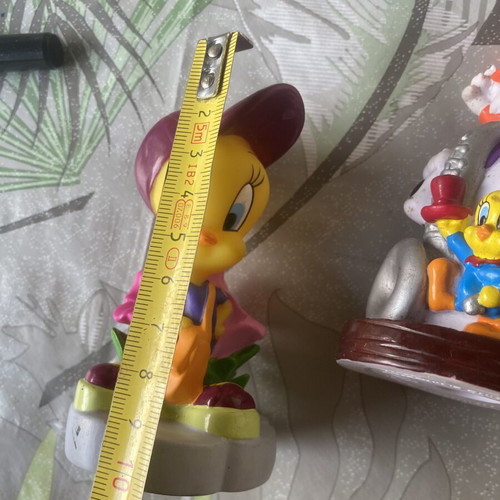 Warner Bros Looney Tunes figures used, set of 2, 10 cm rubber