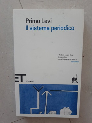 Il sistema periodico by Primo Levi, Italian book
