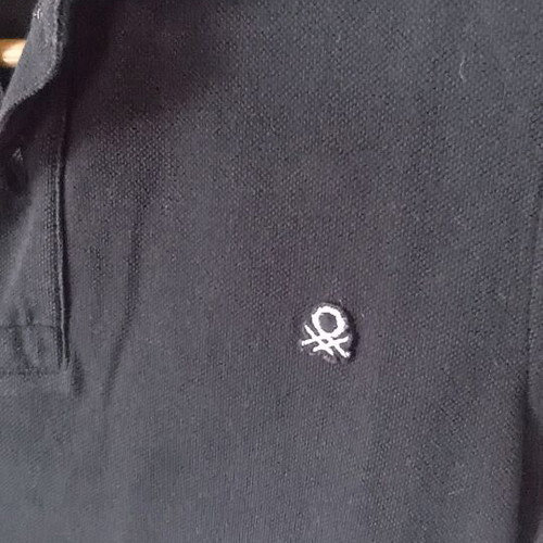 Benetton polo shirt black used, kids 10-11 years