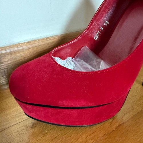Red suede SDS pumps used, size 39, 14cm heel