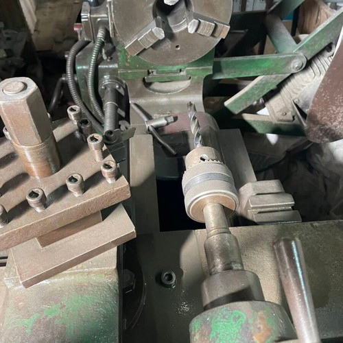 Lathe 2.5 meters used, fully functional