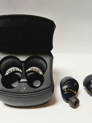 Audio-Technica ATH-CKS50TW безжични слушалки като нови, черни
