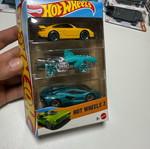 Hot Wheels 3 pack new sealed