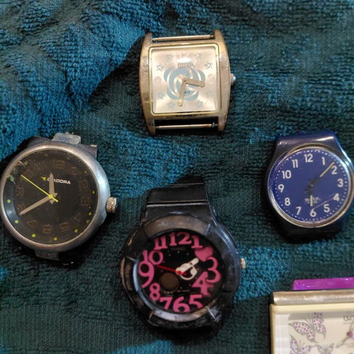 Lot of 45 wristwatches used, unisex, including Adidas and more