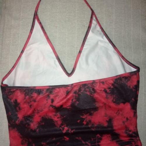 Cropped top halter black-red size Medium new