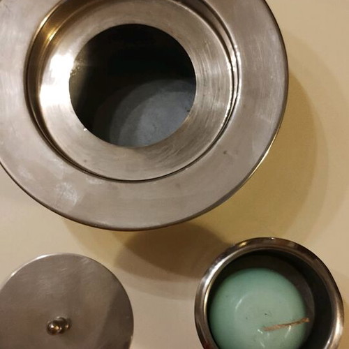 Metal candle holder with lid like new