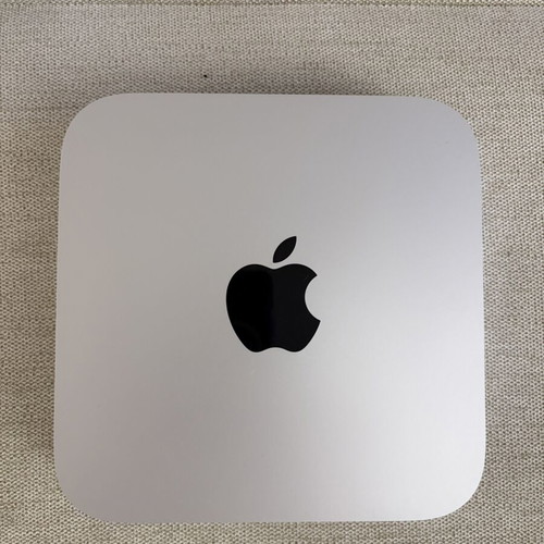 Mac mini M2 8GB RAM 256 SSD like new