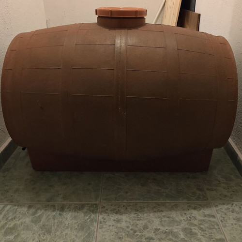 Plastic wine barrel 250lit
