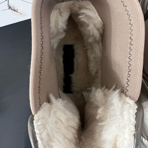 Colors of California boots new, waterproof with fur lining, size 37