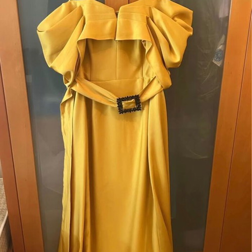 Dress for formal occasion, gold and yellow, Madejro