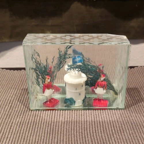 Thessaloniki souvenir used with White Tower and Evzones collectible