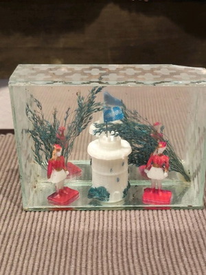 Thessaloniki souvenir used with White Tower and Evzones collectible