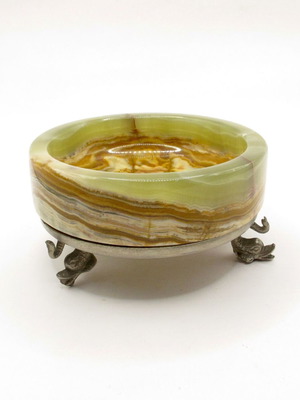 Vintage onyx bowl with fish legs like new, decorative