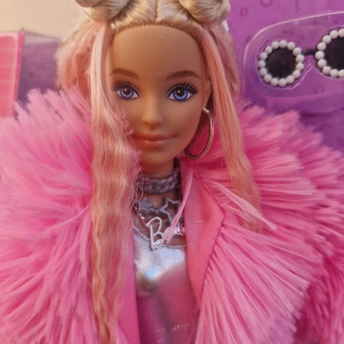 Mattel Barbie GRN28 Extra Fluffy Pink Jacket with Unicorn Big new