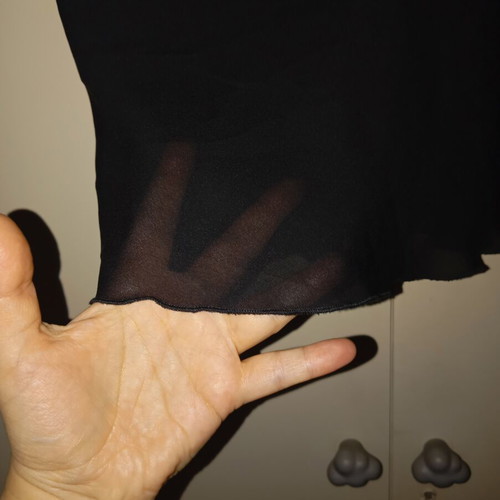 Dorothy Perkins black satin summer skirt large, like new
