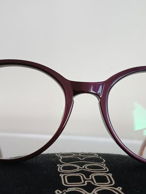 Max&Co Dioptric Glasses like new with black, gold and pink gradient temples