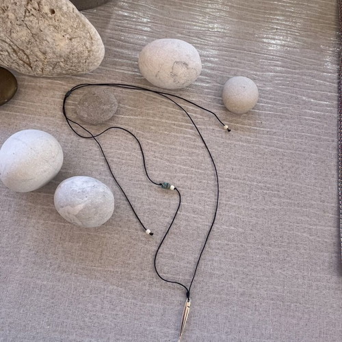 Fish Minimal necklace with stainless steel, agate & chalcedony